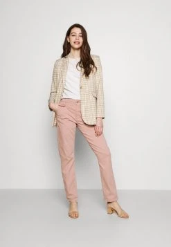 JDYDAKOTA LIFE PANT - Chino - Adobe Rose 8 JDYDAKOTA LIFE PANT - Chino - Adobe Rose -Promos JDY Boutique 00076f64ad314486a2ffa9907dd3c53b