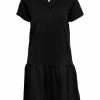 JDY Robe En Jersey - Black 1 JDY Robe En Jersey - Black -Promos JDY Boutique 01386478ad8642ab8f5984a730d4715d
