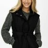 JDY Veste Sans Manches - Black -Promos JDY Boutique 0316301f327e4d368ee17891bf3357ab