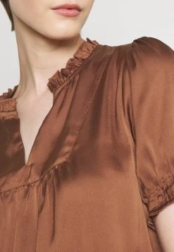 JDYFELINE - Blouse - Aztec 13 JDYFELINE - Blouse - Aztec -Promos JDY Boutique 04d94e477a2e44f6a4801a18a27e82eb