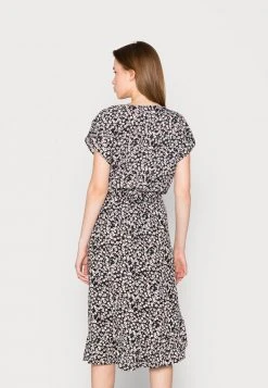 JDYSTARR LIFE BELOW KNEE SKIRT - Jupe Trapèze - Black 9 JDYSTARR LIFE BELOW KNEE SKIRT - Jupe Trapèze - Black -Promos JDY Boutique 04e67f73d988445e924c5b6c90c5a292