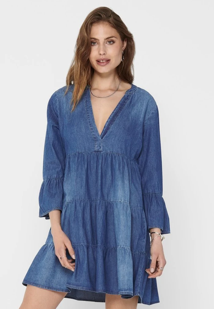 JDY Robe En Jean - Medium Blue Denim 3 JDY Robe En Jean - Medium Blue Denim