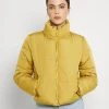 JDYNEWERICA SHORT PADDED JACKET - Veste D'hiver - Harvest Gold -Promos JDY Boutique 192ad2eba2524aef99b8e65f39515b4f