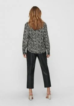 JDY Blouse - Black 10 JDY Blouse - Black -Promos JDY Boutique 1a34ff9ff3c84d1187489c76dfdf8967