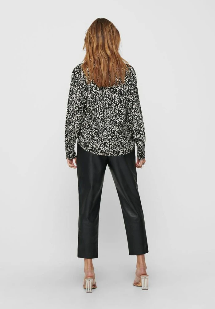 JDY Blouse - Black 5 JDY Blouse - Black – Image 3