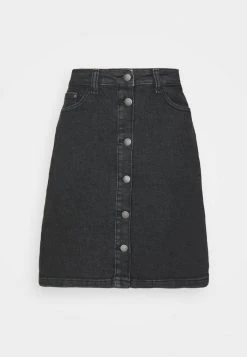 JDYTYSON LIFE - Jupe En Jean - Black Denim 13 JDYTYSON LIFE - Jupe En Jean - Black Denim -Promos JDY Boutique 1aad2596ad6a464080f3106de096e6a2