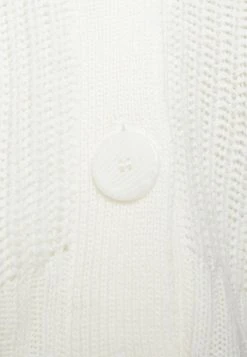 JDYNOLA JUSTY - Gilet - Cloud Dancer 7 JDYNOLA JUSTY - Gilet - Cloud Dancer -Promos JDY Boutique 1b30155bb7784c81b489ffecad360549