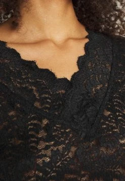 JDYVILNA - T-shirt Imprimé - Black 11 JDYVILNA - T-shirt Imprimé - Black -Promos JDY Boutique 1cf2ce03e78b493a945270db9d799026