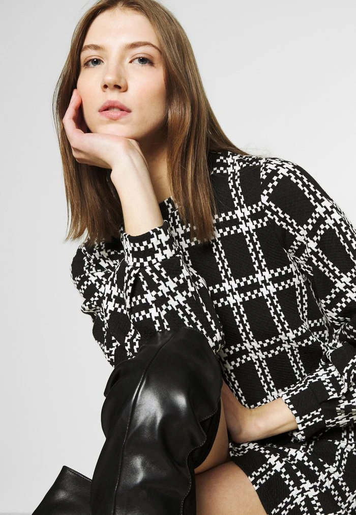 JDYDOVER CHECK DRESS - Robe En Jersey - Black/cloud Dancer 7 JDYDOVER CHECK DRESS - Robe En Jersey - Black/cloud Dancer – Image 5