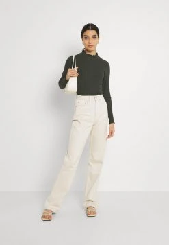 JDYFRANSISKA - T-shirt à Manches Longues - Deep Depths 17 JDYFRANSISKA - T-shirt à Manches Longues - Deep Depths -Promos JDY Boutique 26e9a8fbce504f0f8c2a96a1bd004049