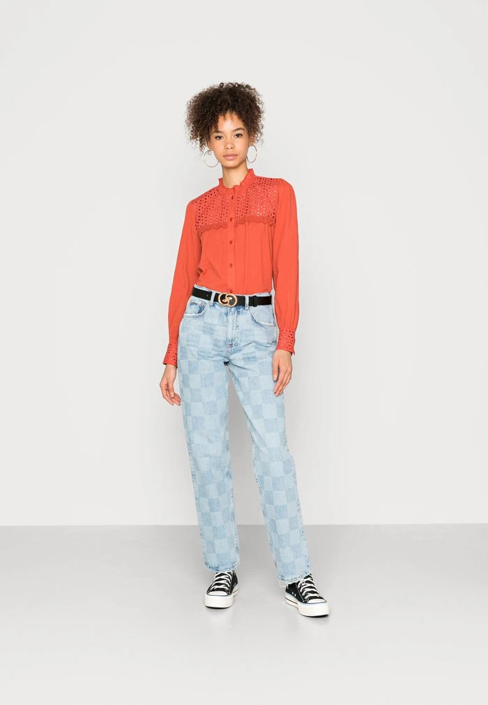 JDYAGNES - Chemisier - Hot Sauce 4 JDYAGNES - Chemisier - Hot Sauce – Image 2