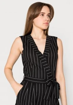 JDYSKYLAR PLAYSUIT - Combinaison - Black 11 JDYSKYLAR PLAYSUIT - Combinaison - Black -Promos JDY Boutique 29367c9712434498a7fb2f1ac5e23c05