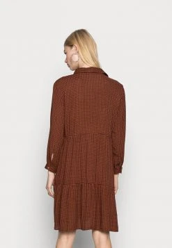 JDYLORA ABOVE KNEE DRESS - Robe Chemise - Ginger Bread/black 9 JDYLORA ABOVE KNEE DRESS - Robe Chemise - Ginger Bread/black -Promos JDY Boutique 2982a8235a24456c9bc040fe53d072e1