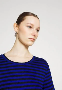 JDYFRANSISKA O NECK - T-shirt à Manches Longues - Surf The Web/black 12 JDYFRANSISKA O NECK - T-shirt à Manches Longues - Surf The Web/black -Promos JDY Boutique 299bf4ed2eeb4223a77fd63fc5d38795