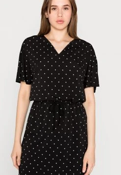 JDYALINA DRESS - Robe De Jour - Black/cloud Dancer 11 JDYALINA DRESS - Robe De Jour - Black/cloud Dancer -Promos JDY Boutique 2b54722acc1e4022a70937f7d9a40b1d