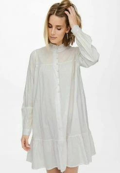 JDY Robe Chemise - Cloud Dancer 11 JDY Robe Chemise - Cloud Dancer -Promos JDY Boutique 2f9131ea7bc349d49208210402df71bf