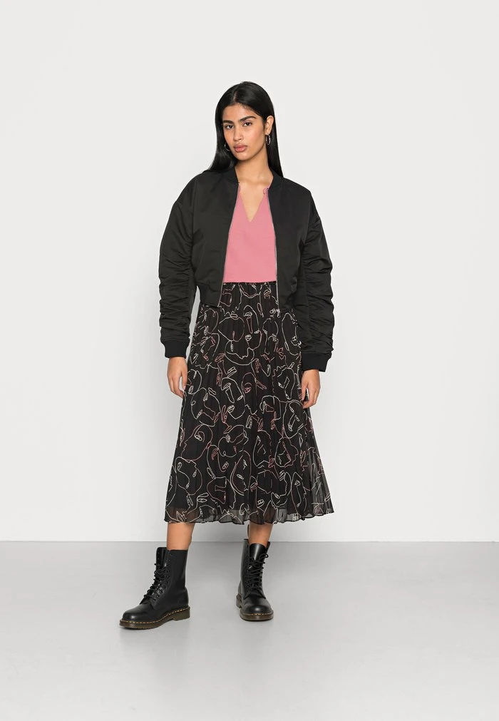 JDYLION - Blouse - Messa Rose 4 JDYLION - Blouse - Messa Rose – Image 2