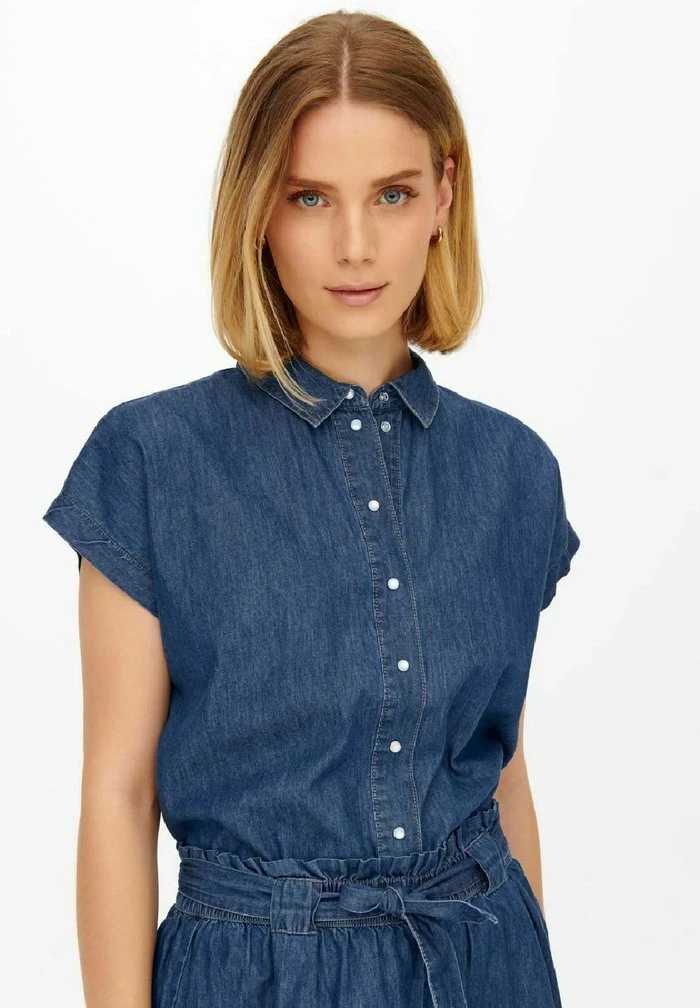 JDY Chemisier - Medium Blue Denim 5 JDY Chemisier - Medium Blue Denim – Image 3