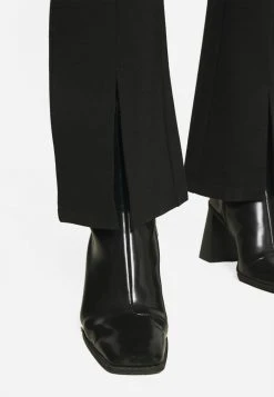JDYPRETTY SLIT PANT - Pantalon Classique - Black 13 JDYPRETTY SLIT PANT - Pantalon Classique - Black -Promos JDY Boutique 375ff979847c4b8babcfc3d7d6de6081