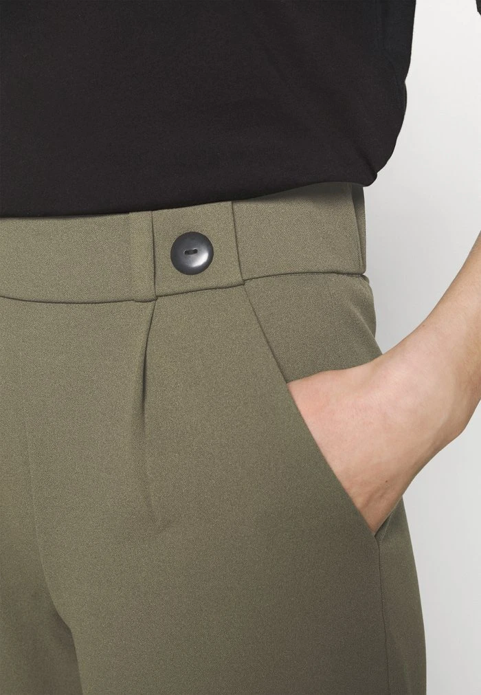 JDYGEGGO NEW ANCLE PANTS - Pantalon Classique - Kalamata/black 8 JDYGEGGO NEW ANCLE PANTS - Pantalon Classique - Kalamata/black – Image 6