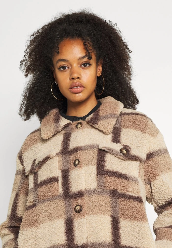 JDYELVIS TEDDY LONG JACKET - Manteau Classique - Nutmeg /beaver 8 JDYELVIS TEDDY LONG JACKET - Manteau Classique - Nutmeg /beaver – Image 6