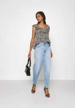 JDYLARISA CROPPED - T-shirt Imprimé - Black 8 JDYLARISA CROPPED - T-shirt Imprimé - Black -Promos JDY Boutique 3f3bb393c6614adfb455e053c76ef1a3