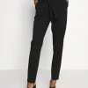 JDYTANJA PANT - Pantalon Classique - Black 1 JDYTANJA PANT - Pantalon Classique - Black -Promos JDY Boutique 401f984a95934d1ead62540991ac97f8