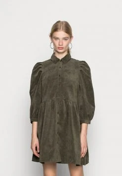 Promos JDY Boutique 18 JDYULE SOFI PUFF SLEEVE BELT DRESS - Robe Chemise - Forest Night