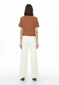 JDY Blouse - Brown 11 JDY Blouse - Brown -Promos JDY Boutique 4bae720629d045a891ffad9da11b7e51