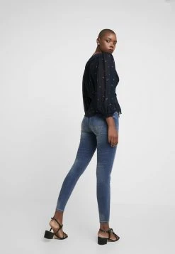 JDYCAROLA - Jeans Skinny - Medium Blue Denim 10 JDYCAROLA - Jeans Skinny - Medium Blue Denim -Promos JDY Boutique 4e6476c9b4e849bb8dfe7891dbc80a19
