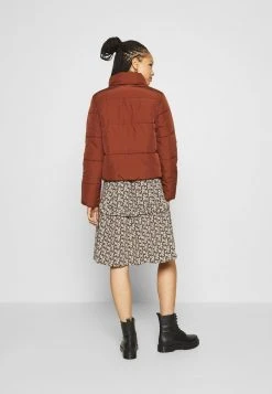JDYNEWERICA SHORT PADDED JACKET - Veste D'hiver - Cherry Mahogany 12 JDYNEWERICA SHORT PADDED JACKET - Veste D'hiver - Cherry Mahogany -Promos JDY Boutique 4e6ac8b00d134187b033beee631ca71f