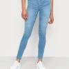 JDYNEWNIKKI LIFE BUTTON - Jeans Skinny - Light Blue Denim 1 JDYNEWNIKKI LIFE BUTTON - Jeans Skinny - Light Blue Denim -Promos JDY Boutique 4e845f2c1e83406d91d109be2d81bb73