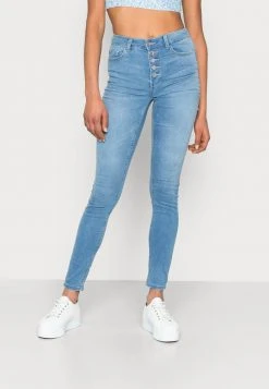 JDYNEWNIKKI LIFE BUTTON - Jeans Skinny - Light Blue Denim