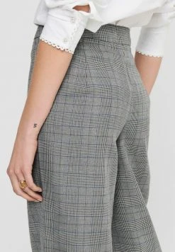 JDY Pantalon Classique - Dark Grey Melange 13 JDY Pantalon Classique - Dark Grey Melange -Promos JDY Boutique 4fe90043a9564bb2bca4a0a19c94a74c