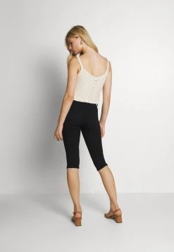 JDYNIKKI LIFE MIX - Short En Jean - Black Denim 11 JDYNIKKI LIFE MIX - Short En Jean - Black Denim -Promos JDY Boutique 56a0513b26fb425a8d5f0bf6c8591adf