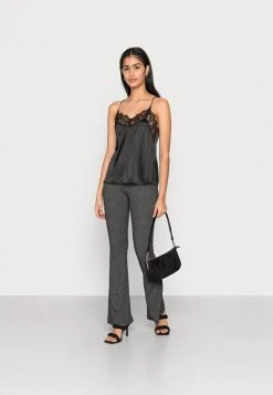 JDYFIFI SINGLET - Débardeur - Black -Promos JDY Boutique 576f241f58534c388a8c8e6aa9f71356