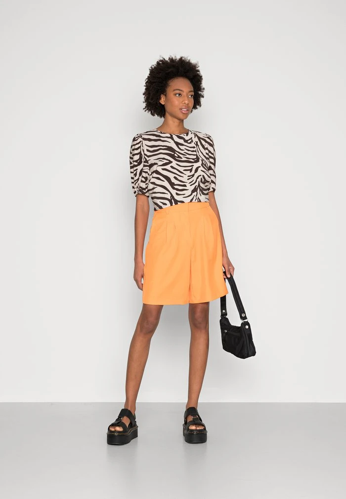 JDYCAMILLE LIFE - Blouse - White Sand Black Zebra 4 JDYCAMILLE LIFE - Blouse - White Sand Black Zebra – Image 2