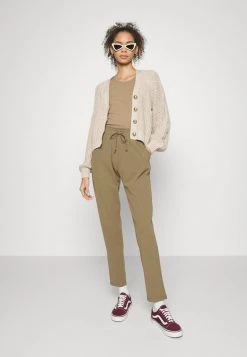 JDYCATIA NEW PANT JRS NOOS - Pantalon De Survêtement - Kalamata -Promos JDY Boutique 5a95ec23c8244a0dbda9688f43373885