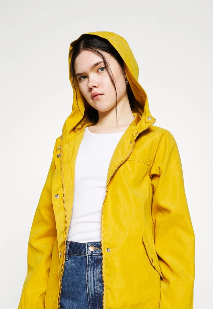 JDYNEWHAZEL SHINE JACKET - Veste Légère - Chai Tea 6 JDYNEWHAZEL SHINE JACKET - Veste Légère - Chai Tea – Image 4