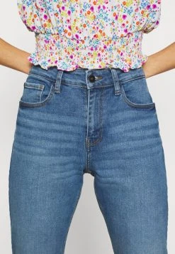 JDYNEWTYSON LIFE GIRLFRIEND - Jean Boyfriend - Light Blue Denim 15 JDYNEWTYSON LIFE GIRLFRIEND - Jean Boyfriend - Light Blue Denim -Promos JDY Boutique 68919d783d88455189a67a163b384783