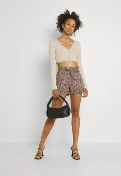 JDYSTAAR LIFE - Short - Black 8 JDYSTAAR LIFE - Short - Black -Promos JDY Boutique 6e756059032648348aa40ca0e04f41ad