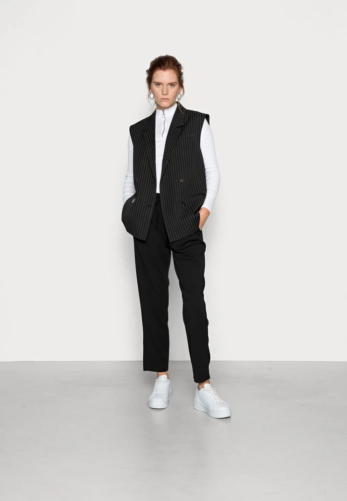 JDYCATIA NEW PANT JRS NOOS - Pantalon De Survêtement - Black 4 JDYCATIA NEW PANT JRS NOOS - Pantalon De Survêtement - Black – Image 2