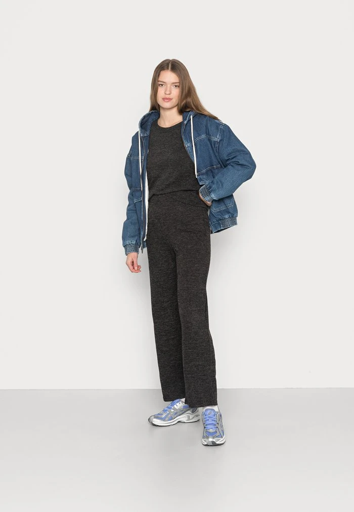 JDYEMMA - Pullover - Dark Grey Melange 4 JDYEMMA - Pullover - Dark Grey Melange – Image 2