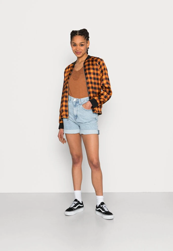 JDYDODO LACE - T-shirt Basique - Argan Oil 4 JDYDODO LACE - T-shirt Basique - Argan Oil – Image 2