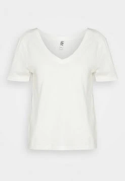 JDYFAROCK LIFE V NECK - T-shirt Basique - Cloud Dancer 12 JDYFAROCK LIFE V NECK - T-shirt Basique - Cloud Dancer -Promos JDY Boutique 750aa094d83c49188aea4c3f403c830c