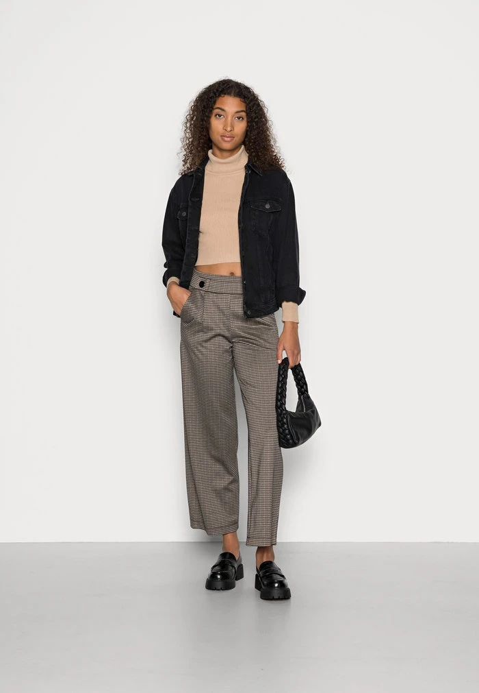 JDYGEGGO MIA LONG CHECK PANT - Pantalon Classique - Cobblestone 4 JDYGEGGO MIA LONG CHECK PANT - Pantalon Classique - Cobblestone – Image 2