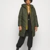 JDY ULRIKKA - Veste D'hiver - Forest Night 2 JDY ULRIKKA - Veste D'hiver - Forest Night -Promos JDY Boutique 755ae7ee68944234b084b61dc1207bb7