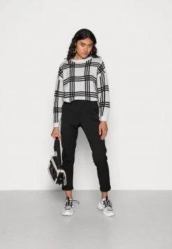 JDYLEO KIA JACQUARD - Pullover - White Melange 8 JDYLEO KIA JACQUARD - Pullover - White Melange -Promos JDY Boutique 76fc2ae1b51c4ba99d15eeae03ac63e6