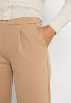 JDYCATIA LANEY WIDE PANT - Pantalon Classique - Chanterelle 11 JDYCATIA LANEY WIDE PANT - Pantalon Classique - Chanterelle -Promos JDY Boutique 7968849d52054d3f9f38e1a68033eece