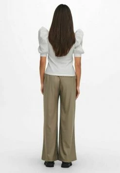 JDY T-shirt Basique - Cloud Dancer 11 JDY T-shirt Basique - Cloud Dancer -Promos JDY Boutique 7ce913273fc6440f8ebf63b26c316c11